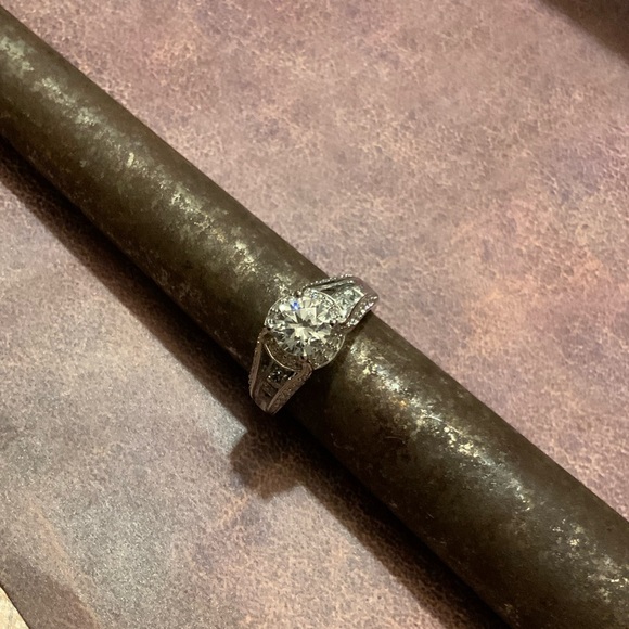 NWOT Solitaire Engagement Ring - Cubic Zirconias- 925 - Sz 6.75 - JTV - Picture 6 of 11